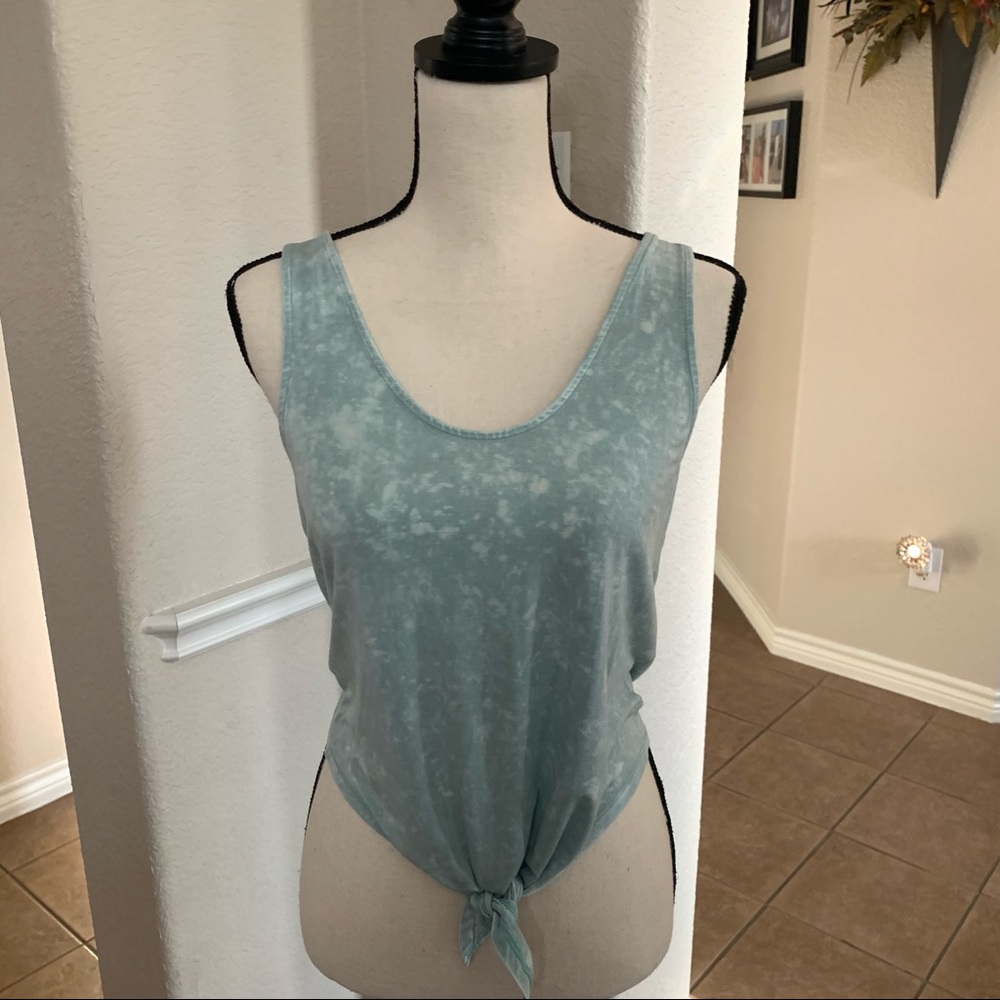 American Eagle Outfitters green front knot tank top Size S